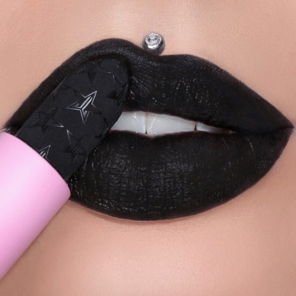 Jeffree star put hell lipstick